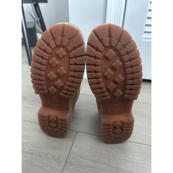 Women's Timberland Nellie Waterproof Chukka Boot Wheat size 8 GREAT CONDITION - Picture 5 of 6